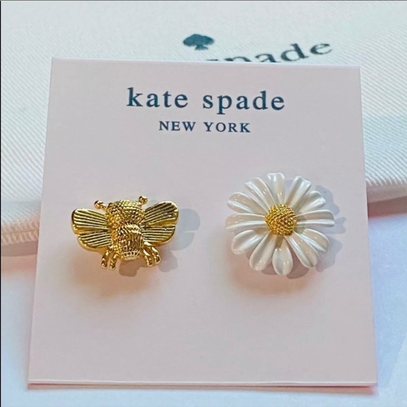 Kate Spade All Abuzz Bee Daisy Stud Earrings - Picture 3 of 8